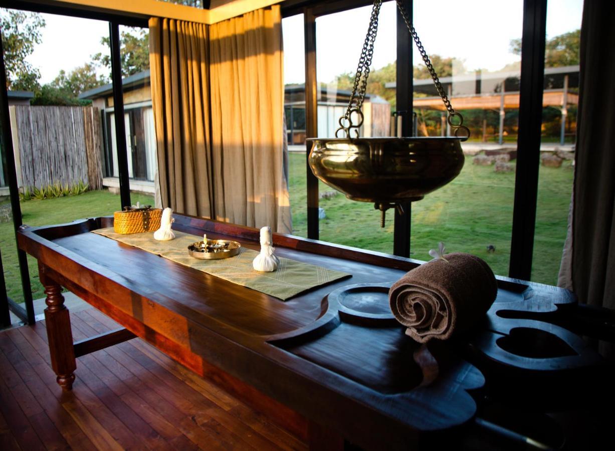 Hotel Woods At Sasan Sasan Gir Esterno foto