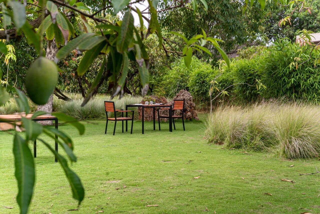 Hotel Woods At Sasan Sasan Gir Esterno foto