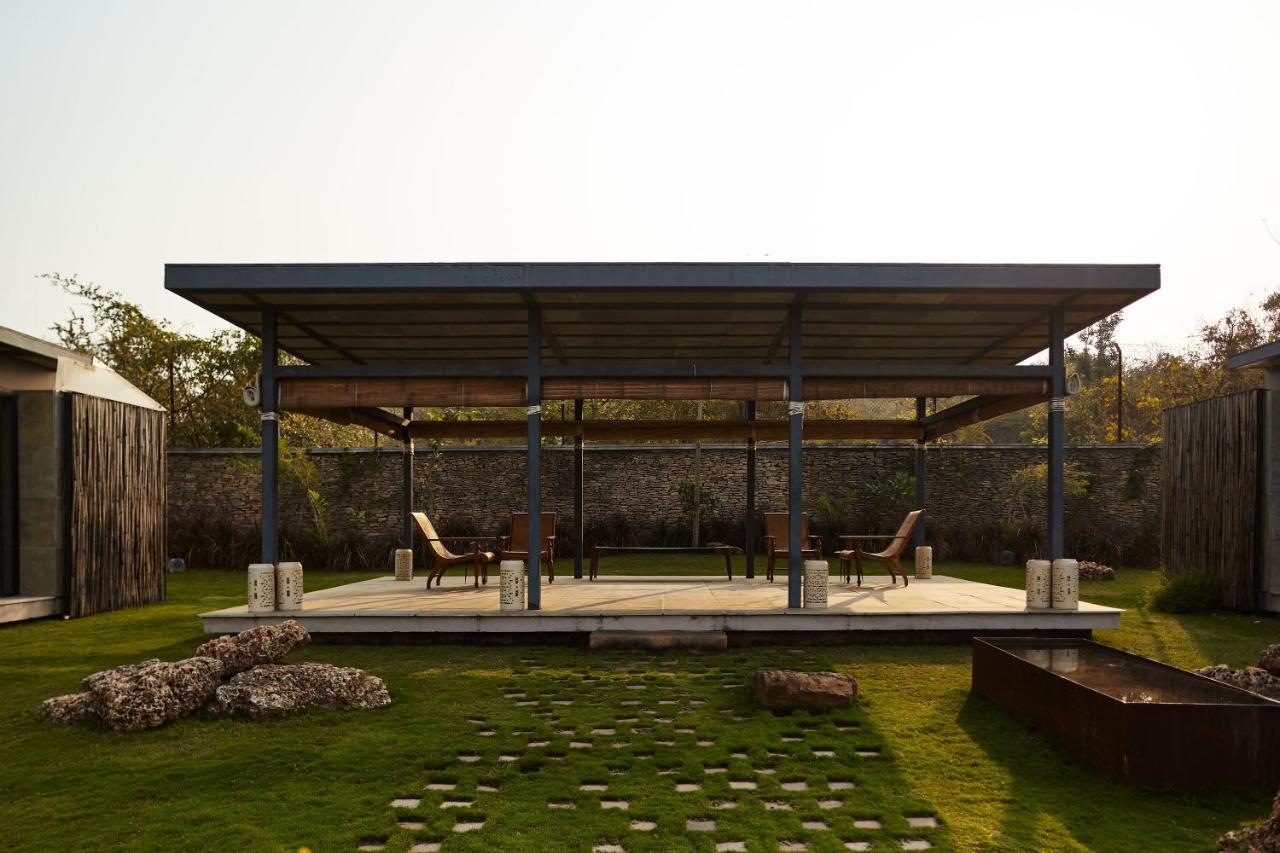 Hotel Woods At Sasan Sasan Gir Esterno foto